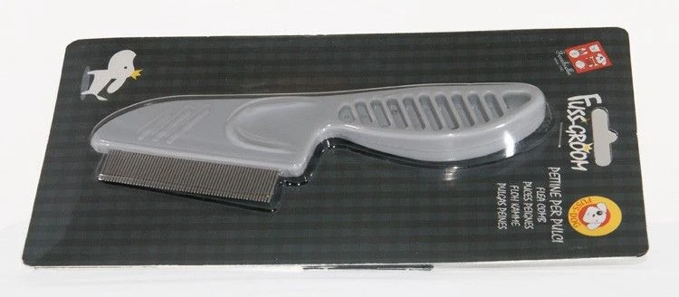 Karlie Peigne à Puces